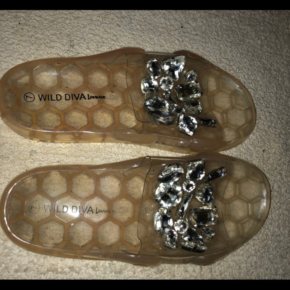 Flats - Picture 3 of 4